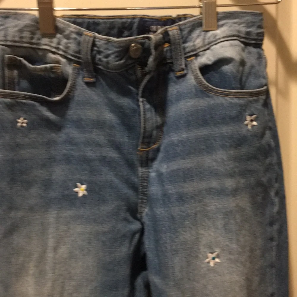Old Navy girl embroidered floral Boyfriend Skinny Jean size 14R adjustable waist